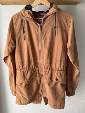 Columbia tan windbreaker